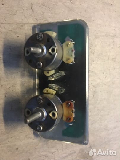 Датчик зарядки акб / давления масла Scania