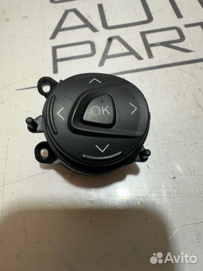 Кнопка руля правая Ford Focus 3 CB8 1.6L ecoboost