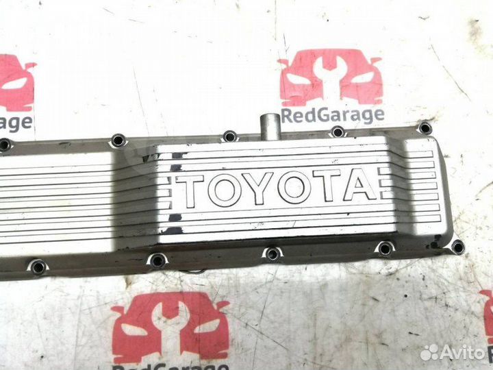 Крышка головки блока цилиндров Toyota Land Cruiser