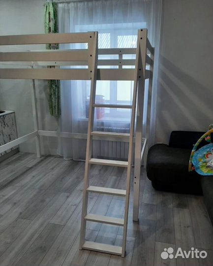 Кровать чердак