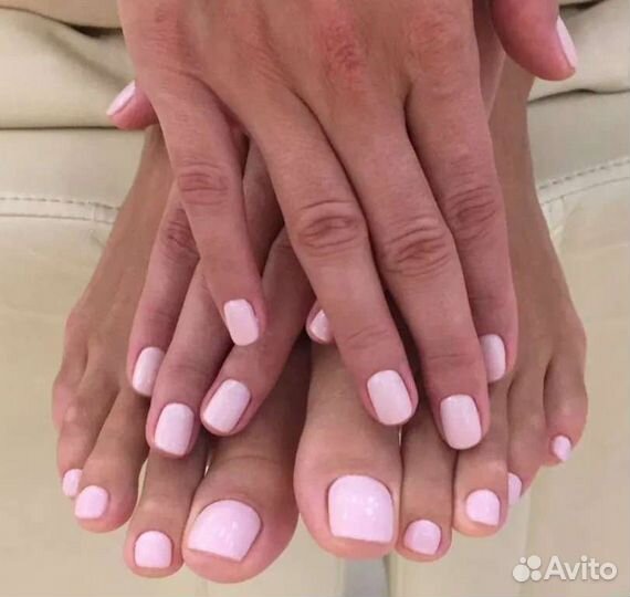 Маникюр и педикюр