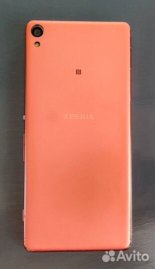 Смартфон Sony Xperia XA на запчасти