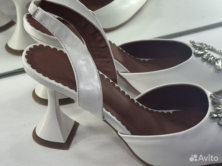 Туфли женские белые 39 размер