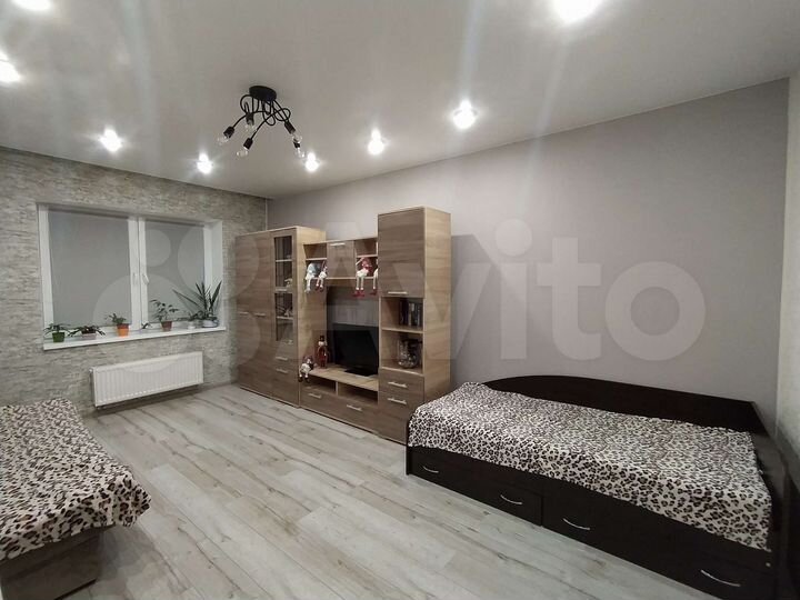 2-к. квартира, 64 м², 2/8 эт.