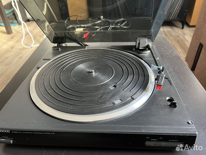 Проигрыватель винила Kenwood P-78
