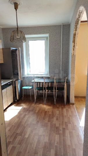 4-к. квартира, 100 м², 5/6 эт.