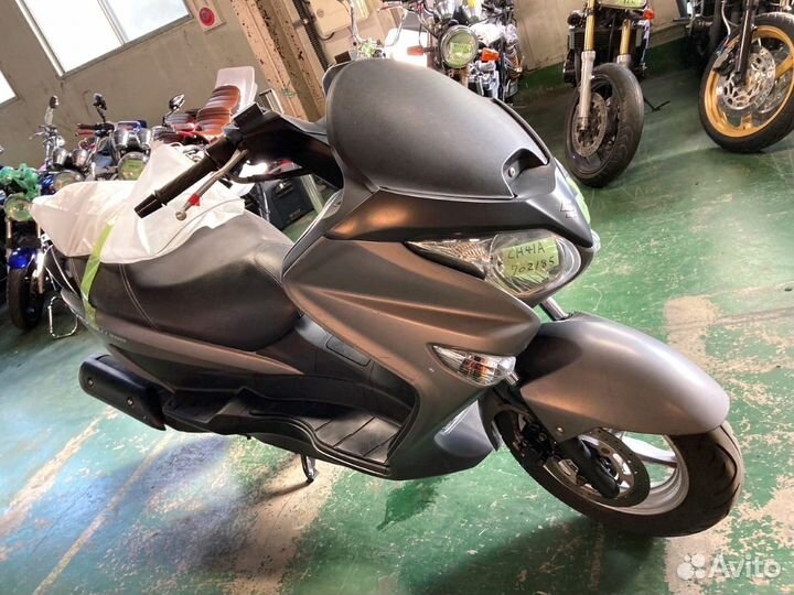 Скутер Suzuki Burgman 200