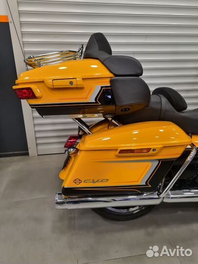 Harley Davidson CVO Road Glide Limited 2022