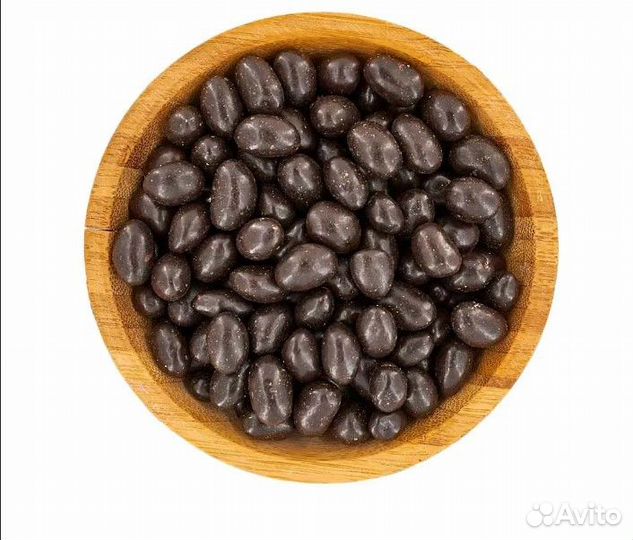 Фундук в темной шоколадной глазури