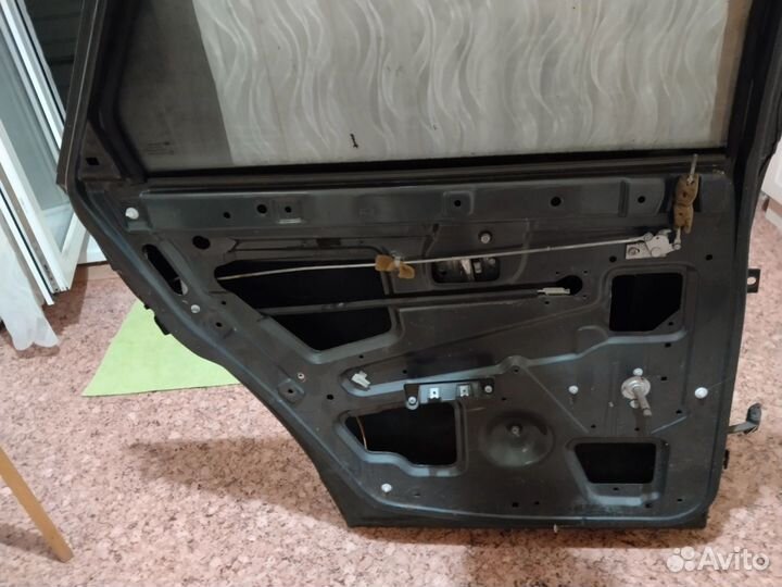 Дверь задняя приора