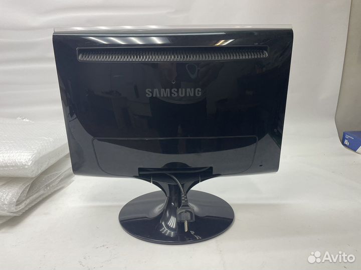 Монитор Samsung syncmaster t200