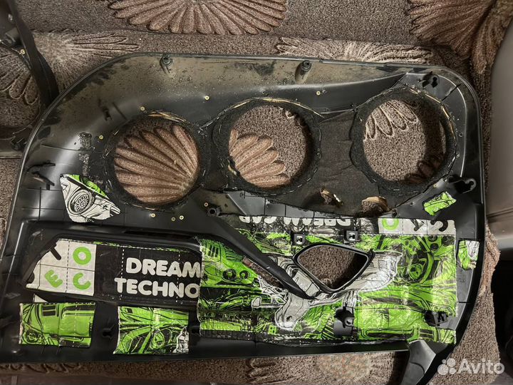 Дверные карты на LADA granta