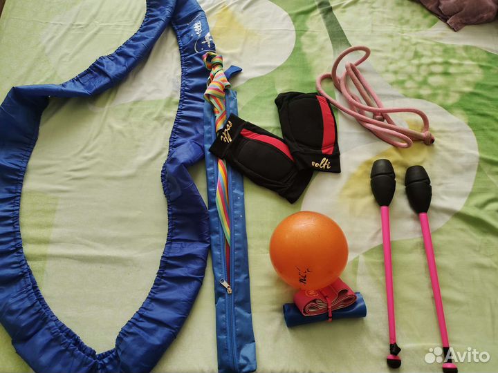 Булавы и друге гимнастические предметы