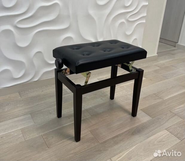 Банкетка для фортепиано