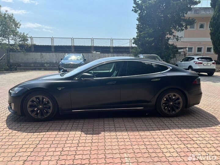 Tesla Model S AT, 2015, 68 000 км