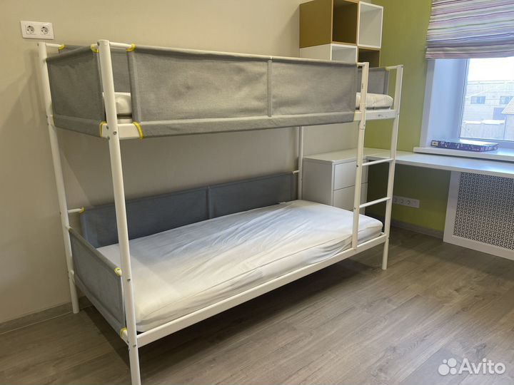 Двухъярусная кровать IKEA 200 90
