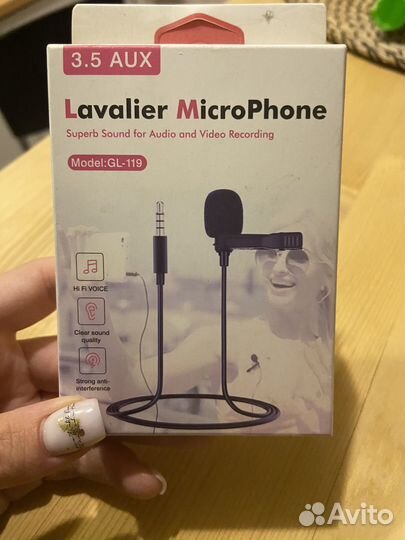 Петличный микрофон