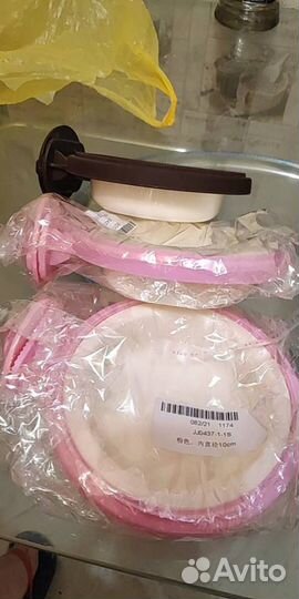 Одежда для мелких пород собак и миски для вольера