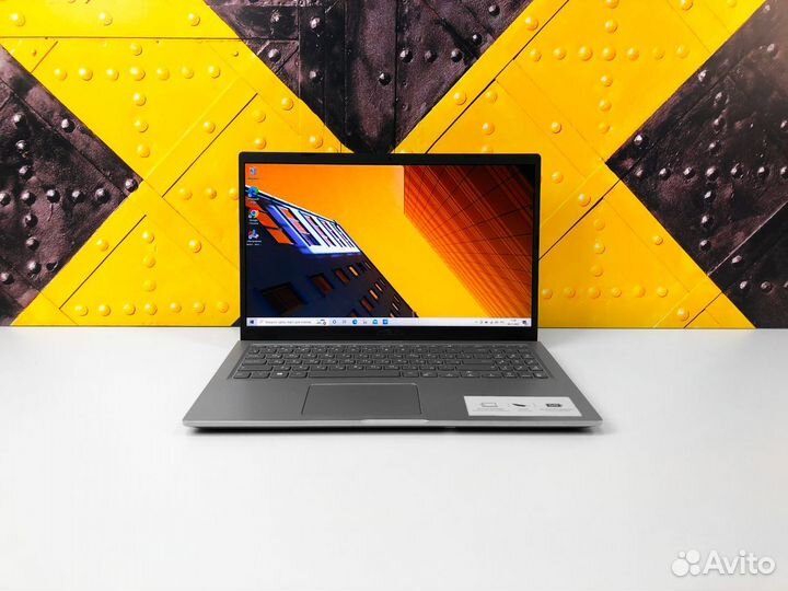 Ноутбук Asus Intel Core/HD Graphics