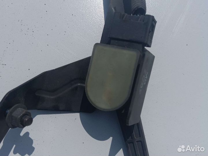 Датчик положения кузова Nissan 53812cy00a