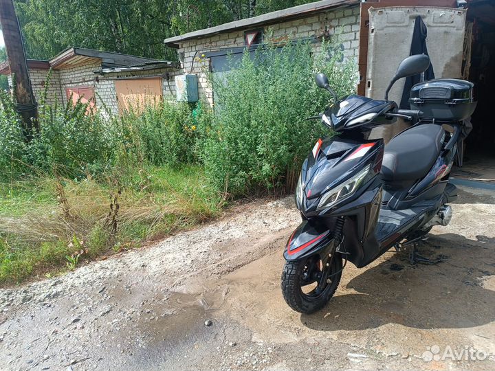 Скутер vento city