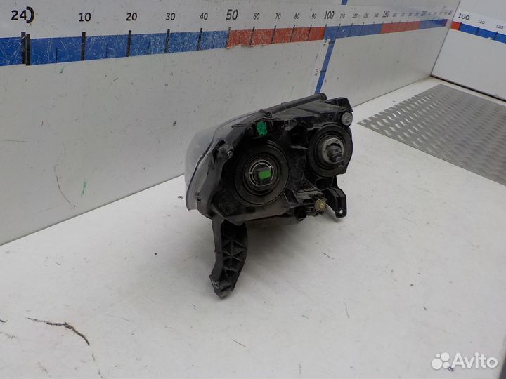 Фара левая Nissan Pathfinder