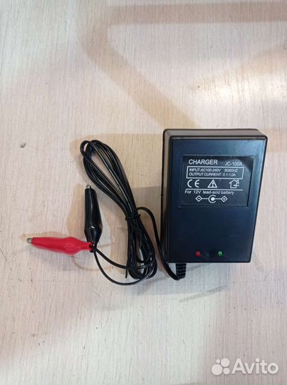 Зарядка 12v 1A блок питания