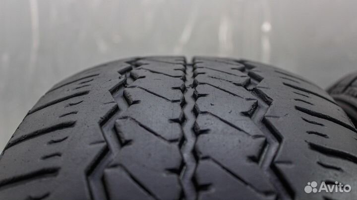 Hankook Radial RA08 215/65 R17 104T
