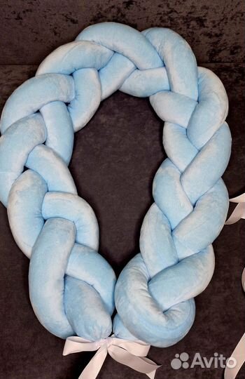 Бортики в детскую кроватку новые и косичка