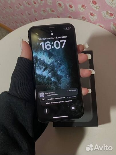 iPhone 11 Pro, 64 ГБ