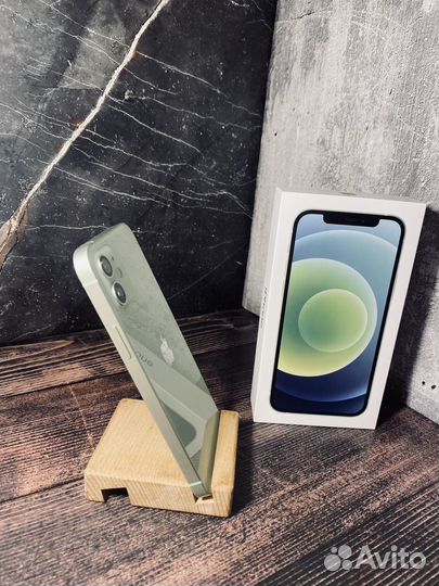iPhone 12, 64 ГБ