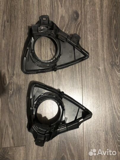 Накладка птф Toyota Auris E 180