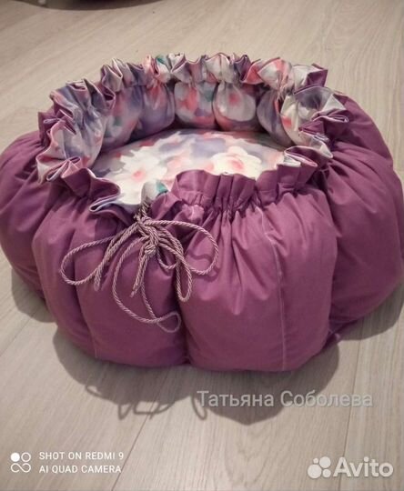 Лежанка для собак и кошек