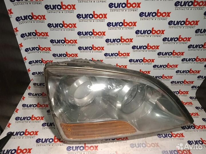 Фара правая Kia Sorento 2002-2009