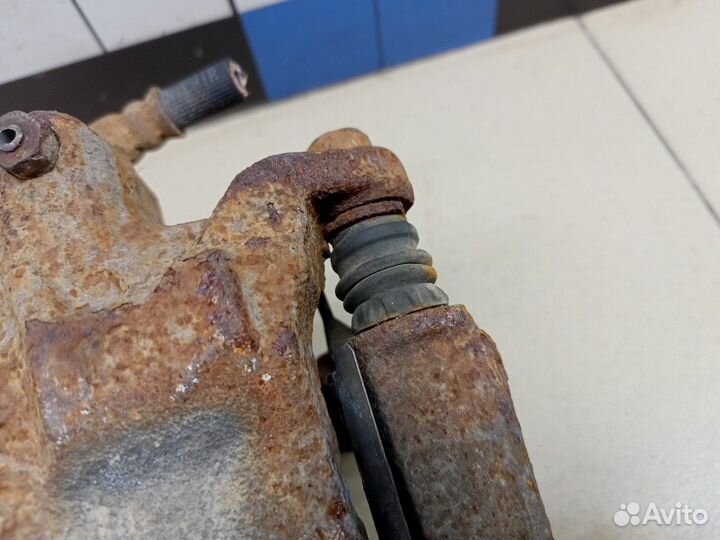 Суппорт передний левый Juke (F15) 2011