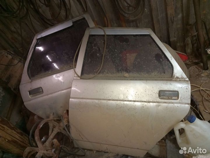 Задние двери ваз 2110