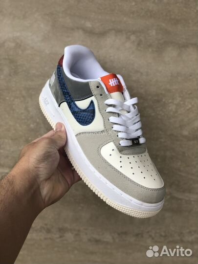 Кроссовки Nike Air Force 1 Low Undefeated 5 On It