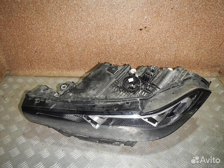 Фара левая BMW X7