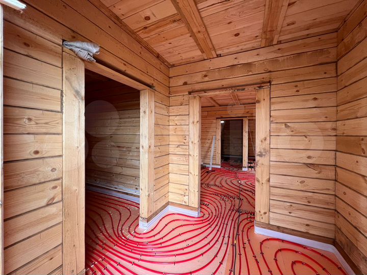 Дом 94 м² на участке 6,5 сот.