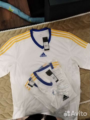 Спортивная форма adidas