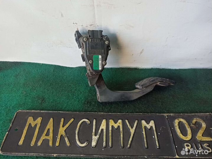 Педаль газа Audi A8 D3