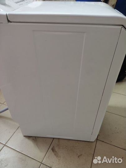 Стиральная машина с вертикальной загрузкой