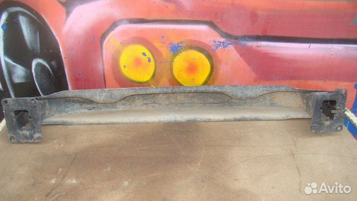 Усилитель заднего бампера VW Tiguan 1