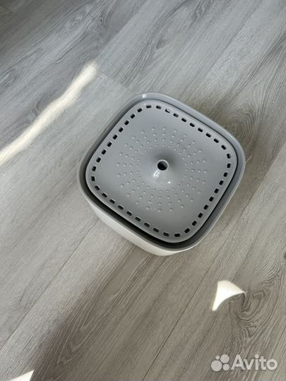 Фонтан поилка для кошек