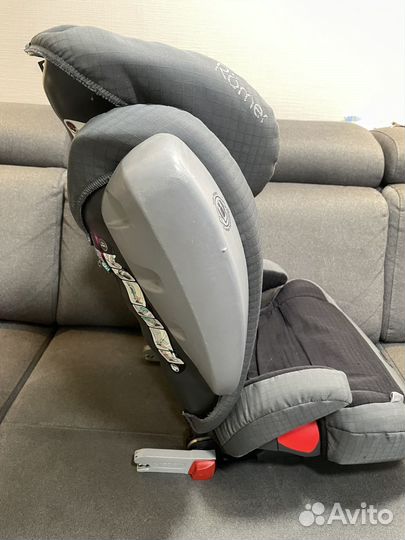 Автомобильное кресло britax romer sict