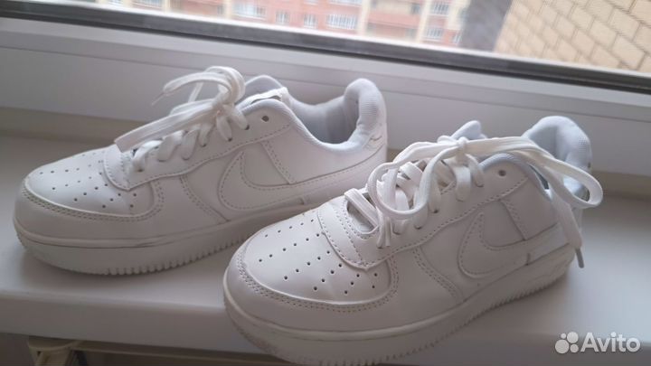 Кроссовки женские 38 размер