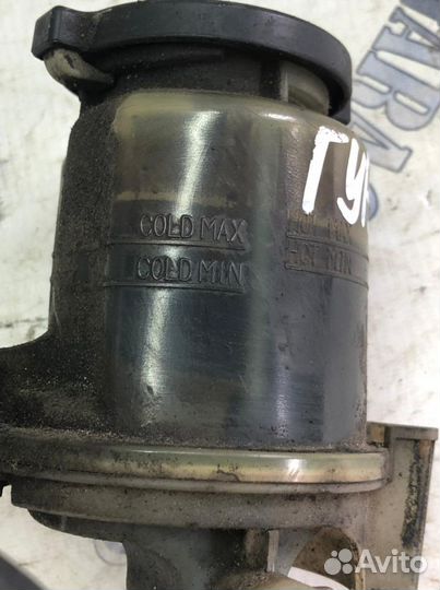 Бачок гур Toyota noah