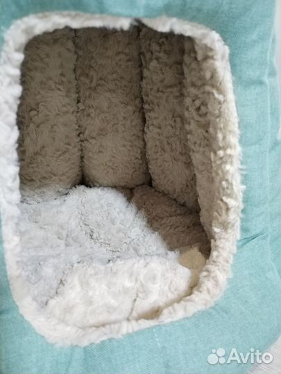 Домик, лежанка для собак и кошек