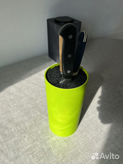 Подставка для кухонных ножей