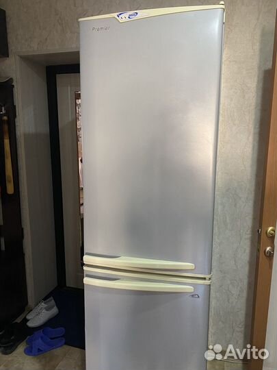 Холодильник бу pozis